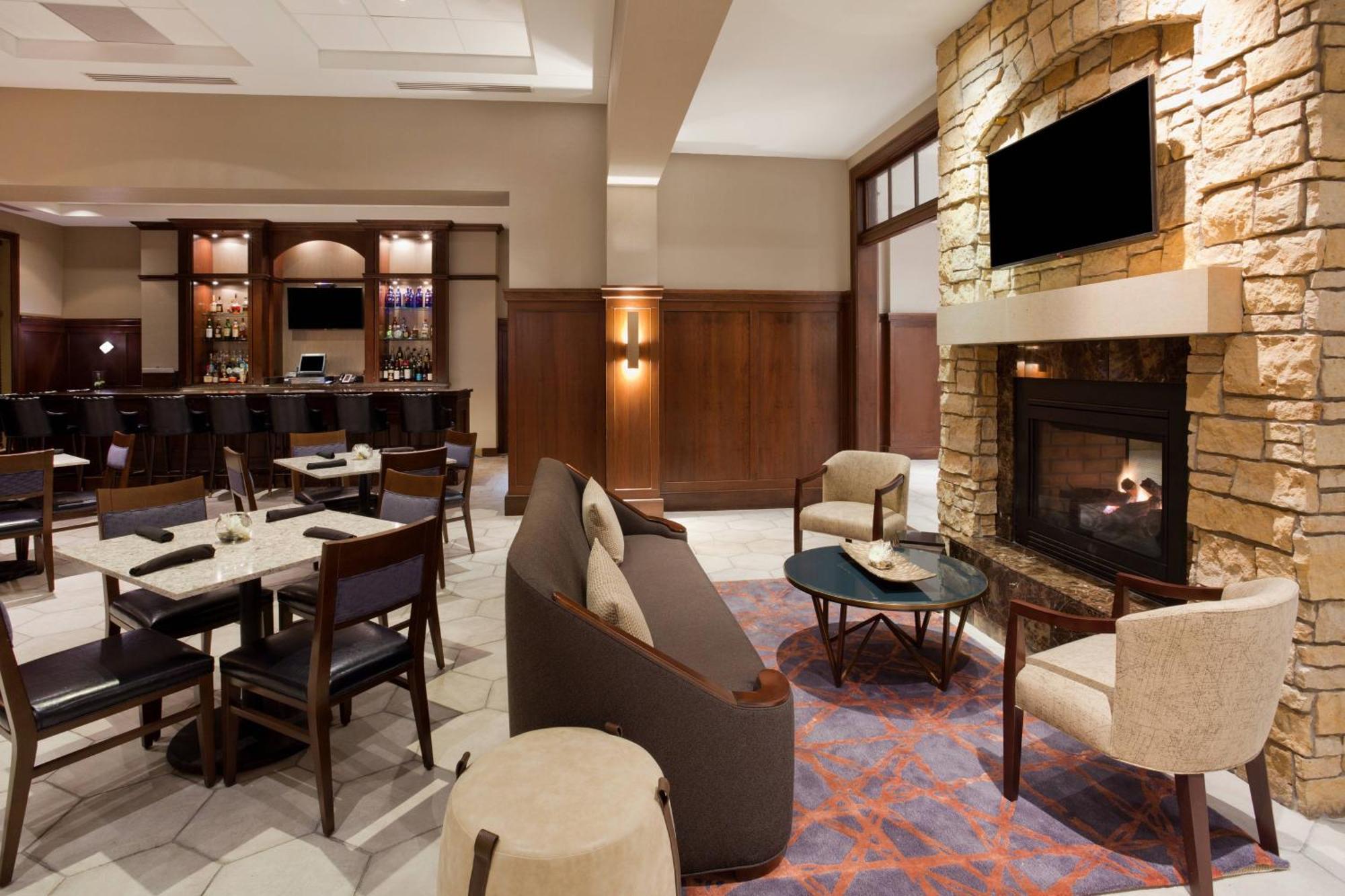 Sheraton St Paul Woodbury Hotel Exterior foto